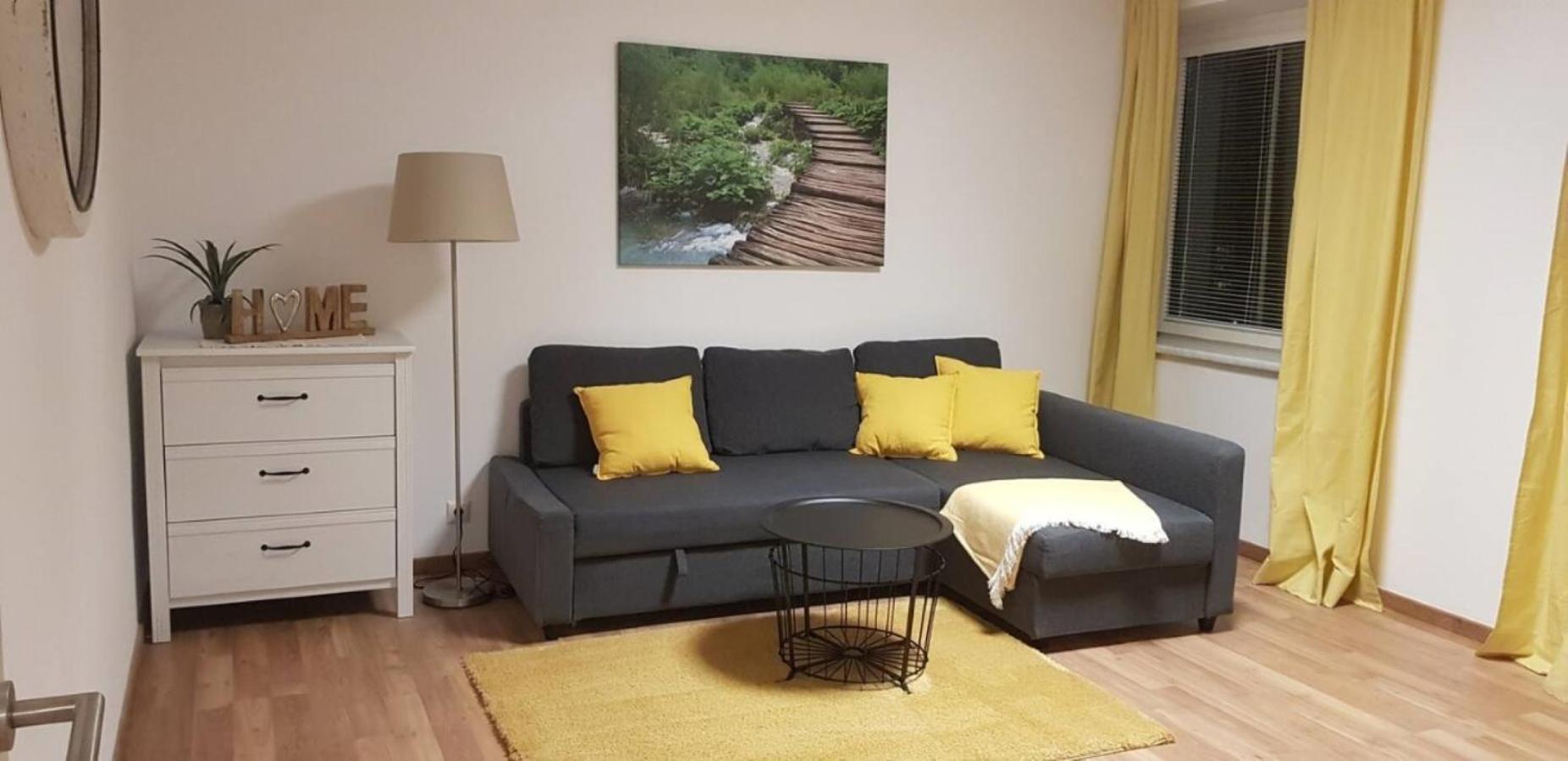 Top Appartement Fuer Business-Wohnen-Urlaub Wiener Neustadt Eksteriør billede