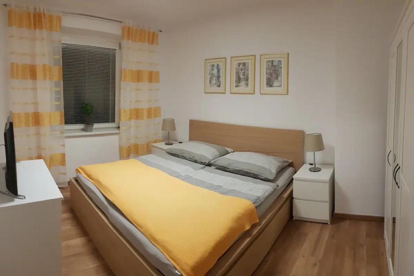 Top Appartement Fuer Business-Wohnen-Urlaub Wiener Neustadt Eksteriør billede